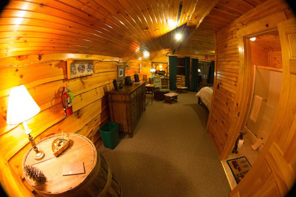 Lake Clear Lodge Exterior foto