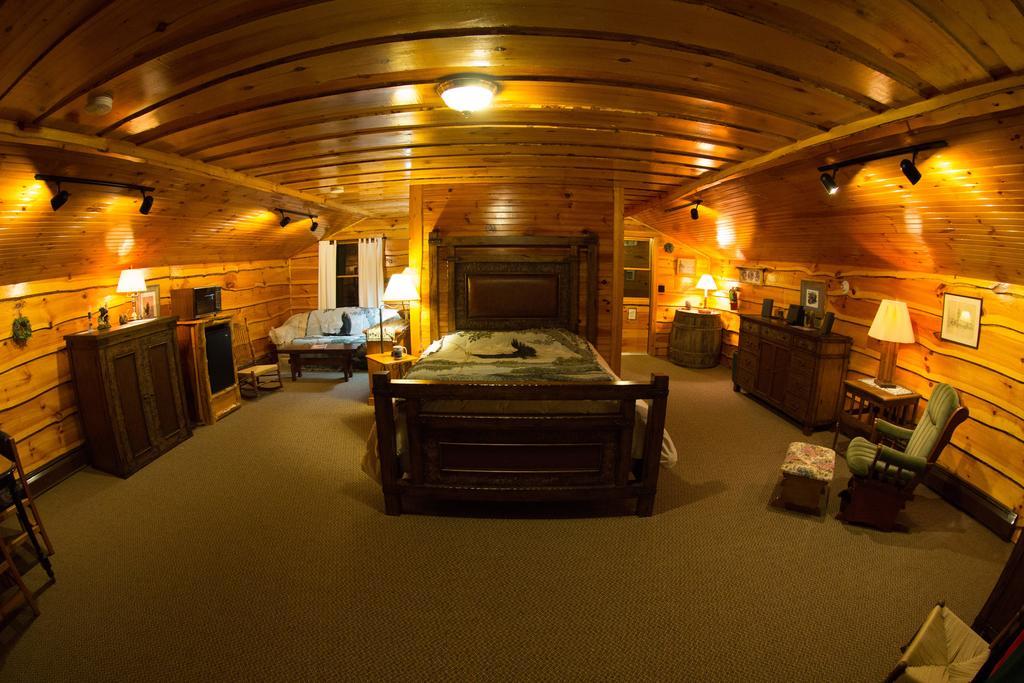 Lake Clear Lodge Exterior foto