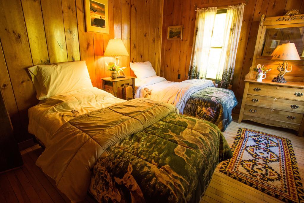 Lake Clear Lodge Exterior foto